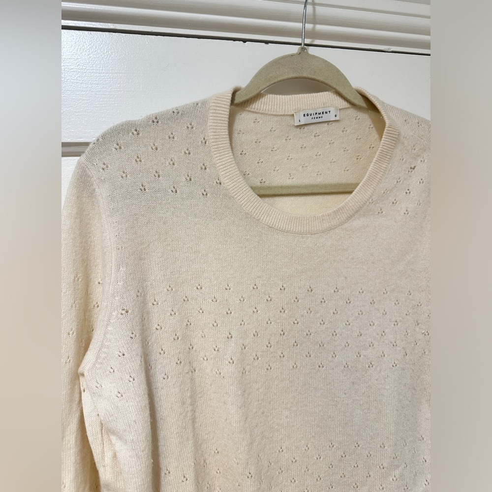 Equipment cashmere crewneck sweater top